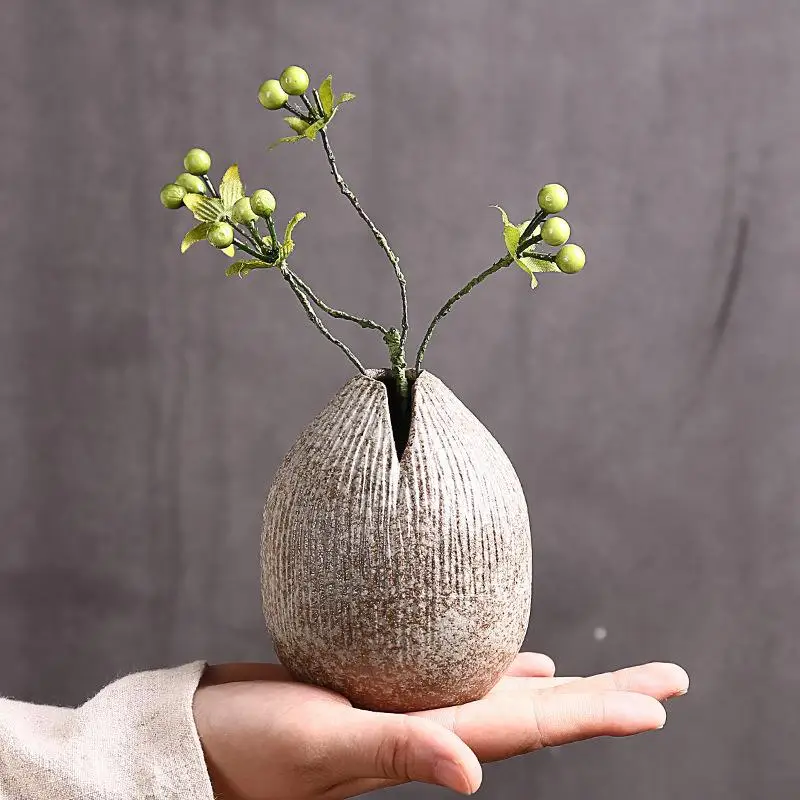 Japanese Stoneware Creative Handmade Desktop Decoration Ceramic Small Flower Home Decoration Retro Hydroponic Vase