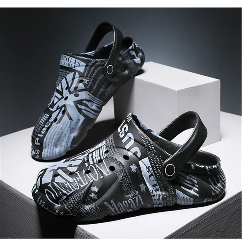 

Slippers Men's 2021 Summer New Slippers Beach Hole Shoes Men's Jacket Soft Bottom Sandals and Slippers Dual-use Sandals Trend