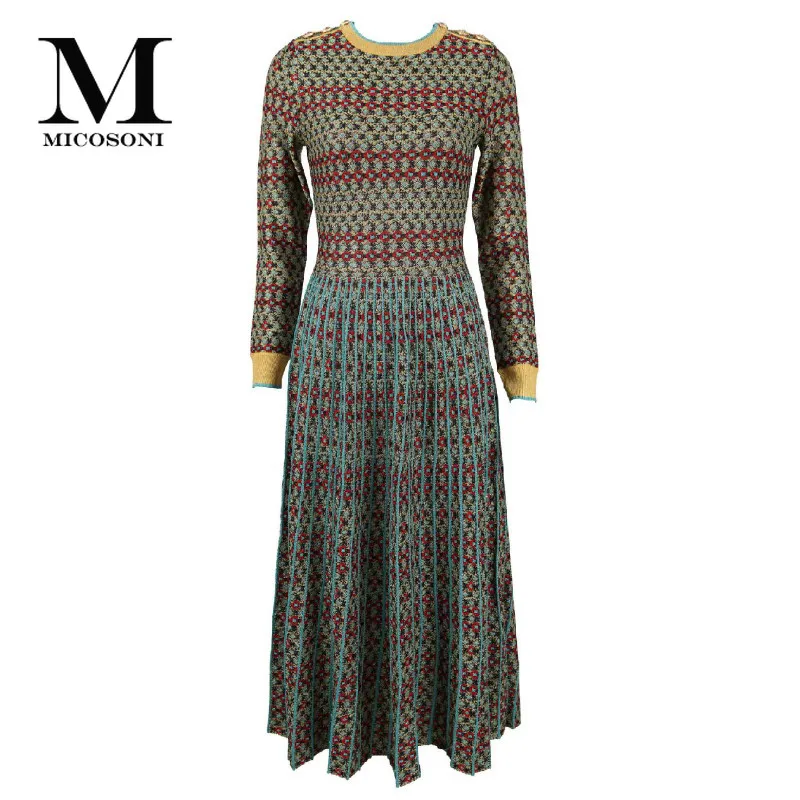 Трикотажное платье свитер Micosoni в итальянском стиле разноцветное приталенное до