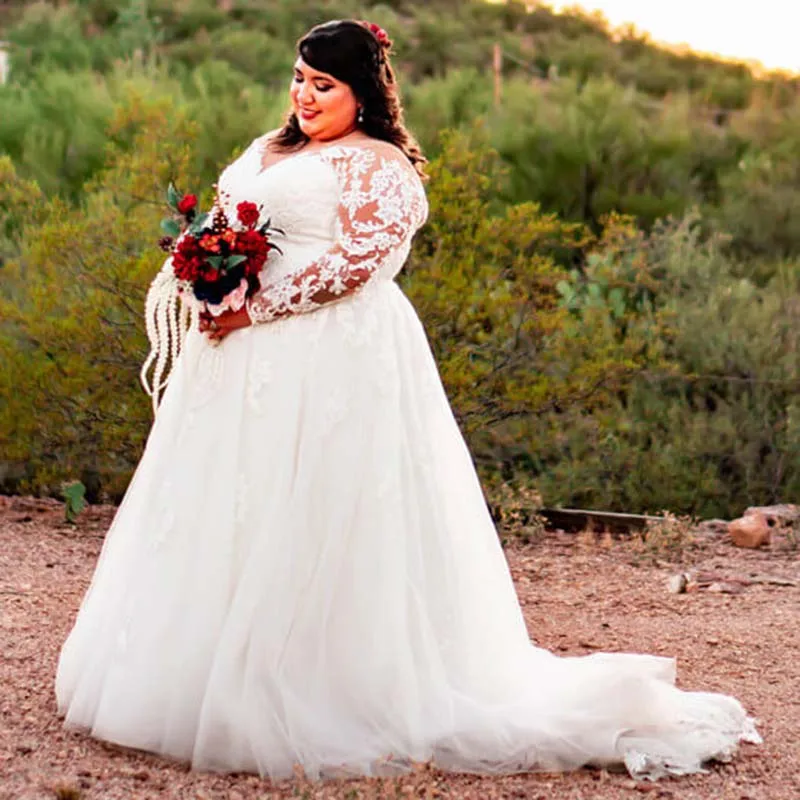 

Latest Gorgeous Plus Size Lace Long Sleeve Bridal Wedding Dresses Illusion Bateau Neck Wedding Gowns for Bride Back Out Applique