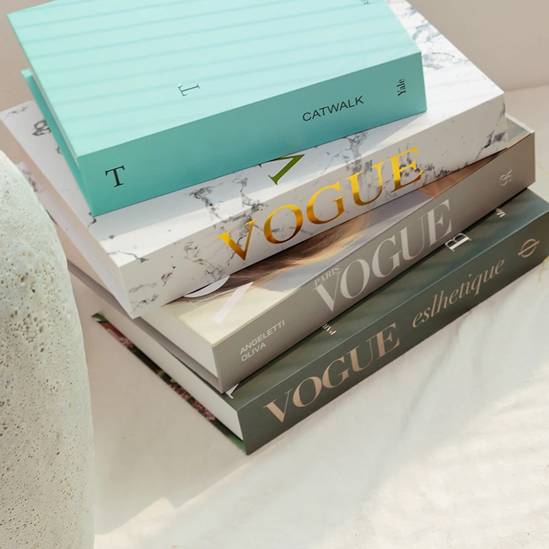 

Modern Simulation Fashion Book Home Decor Club Hotel Model Bedroom Study Soft Fake Book Decoration for Women's Living Room