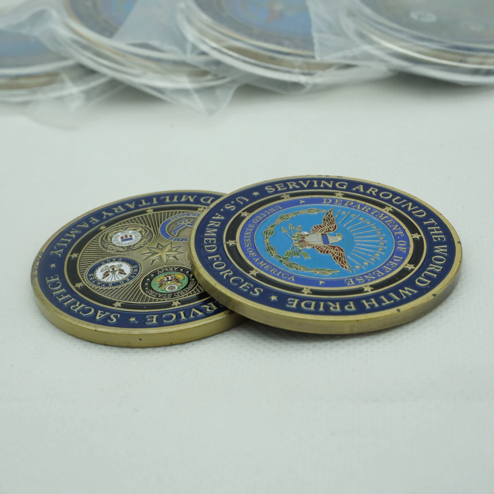 

challenge Coin US Proud Military Family Armed Force Serving Around The World With Pride Department of Defense Coins Collectible