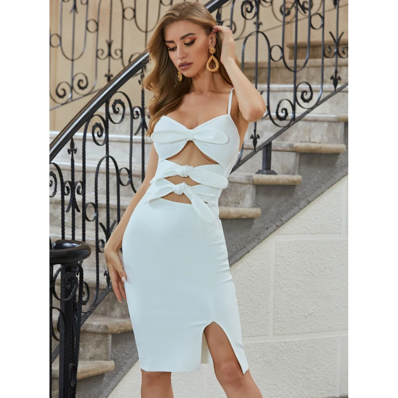 

Женское вечернее платье с V-образным вырезом