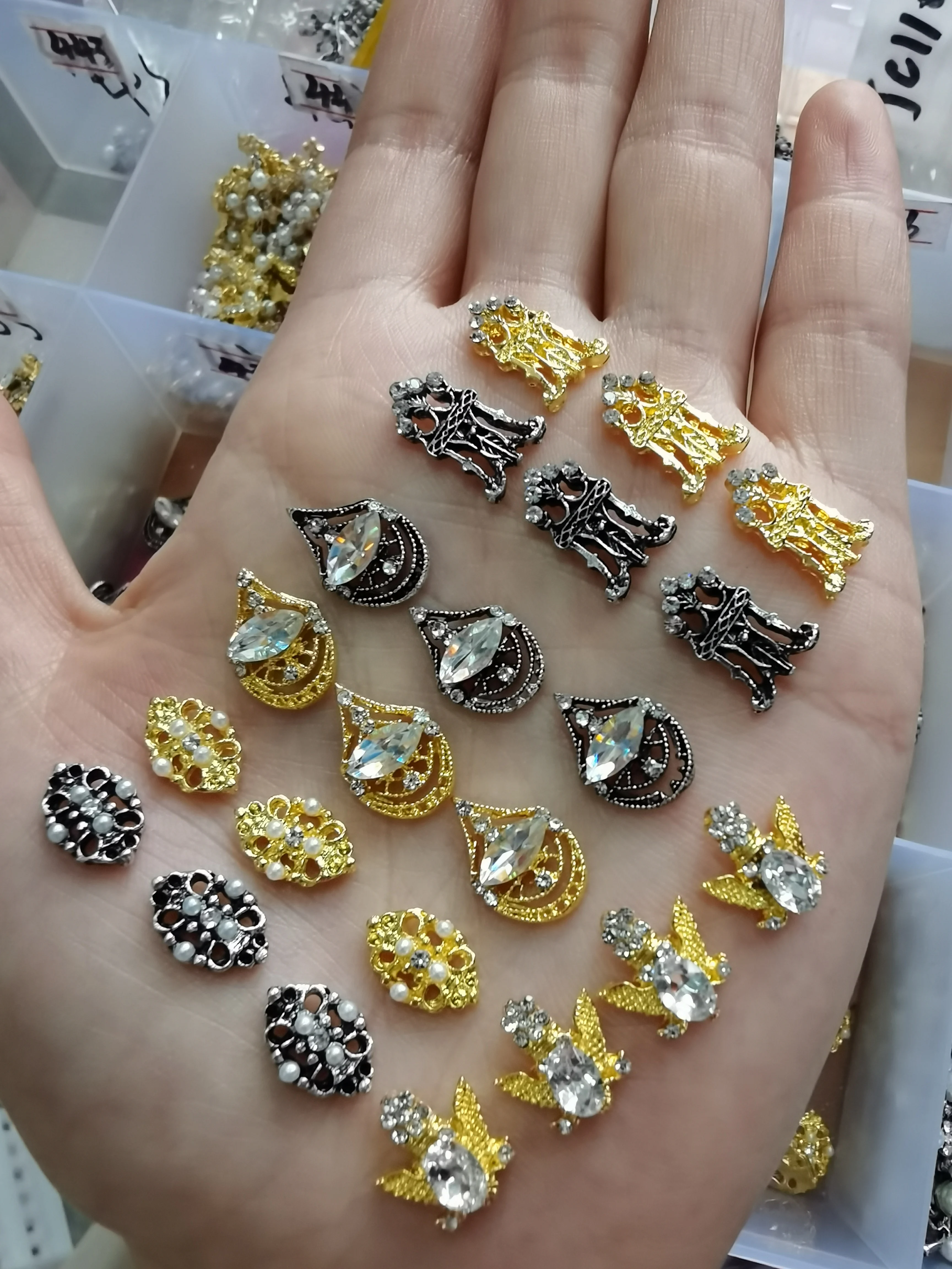 

100pcs/Set Nail Art 3D Pearl Alloy Zircon Decoration Metal Accessory DIY Special Polish Manicure Rhinestones Nail Jewelry Charms