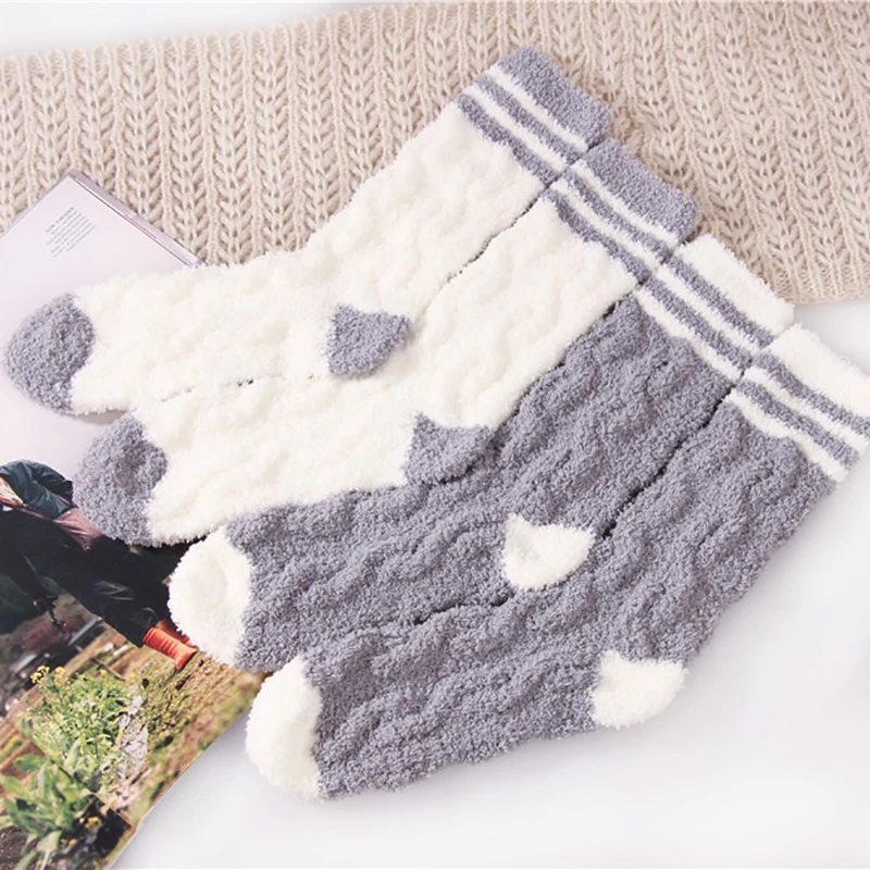 Новые бархатные теплые и удобные носки из кораллового бархата для сна женские
