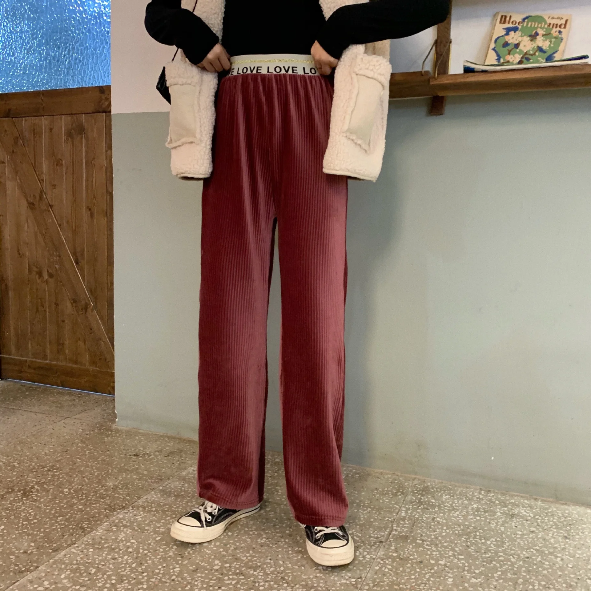 Женские велюровые брюки с широкими штанинами свободные длиной до щиколотки