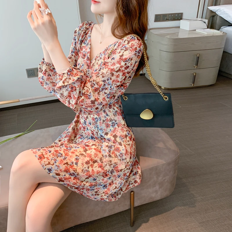 

Woman Dress 2020 Autumn New Chiffon Floral Printed Dress Female Fairy Dresses Retro French Short Dress Sexy Long Sleeve Dress