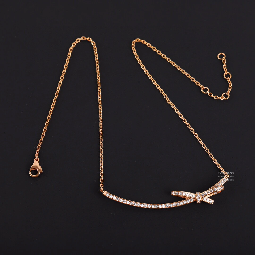 

Europe Famous Brand Designer Bow Diamond Crystal Silver Colour Necklace For Women Luxury Jewelry Top Quality Fashion Trends 2021