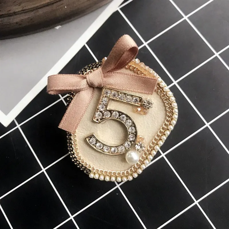 Винтажная маленькая брошь с номером 5 значок из водного меха тканевая булавка для