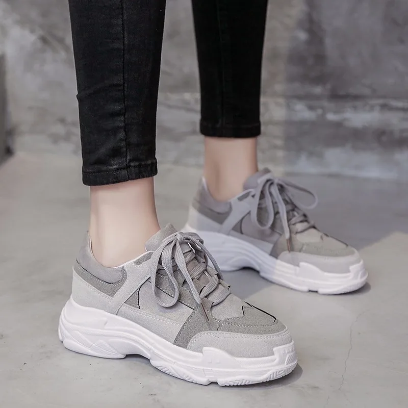 Новые весенние кроссовки женские туфли на платформе и высоком каблуке криперы