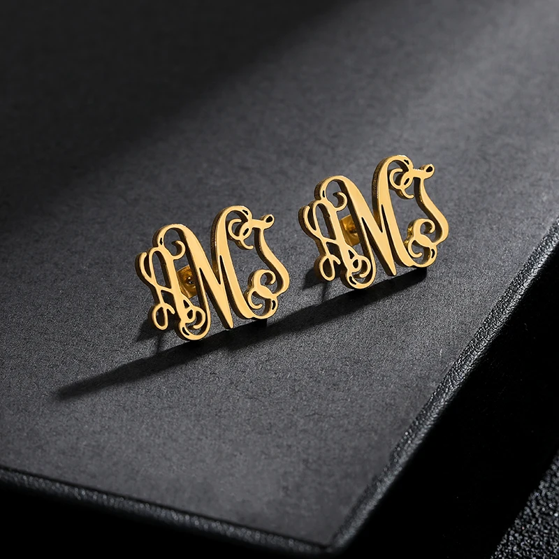 Серьги гвоздики с буквами на заказ серьги монограммой модные ювелирные изделия