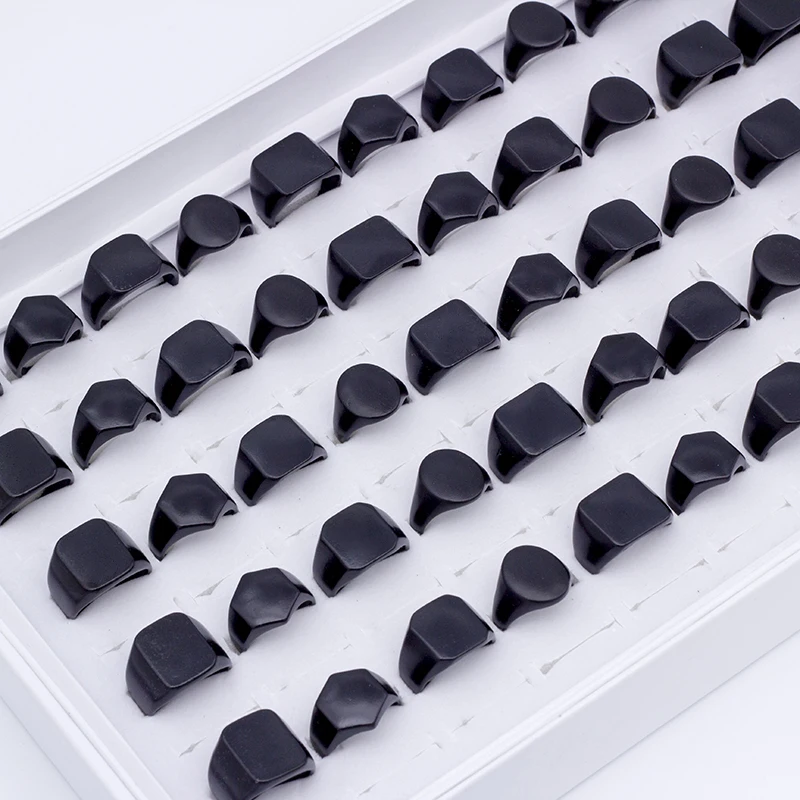 Men's Fashion 50pcs/lots Black Smooth Geometry Metal Ring For Women Jewelry Size 17mm to 21mm Mix Style