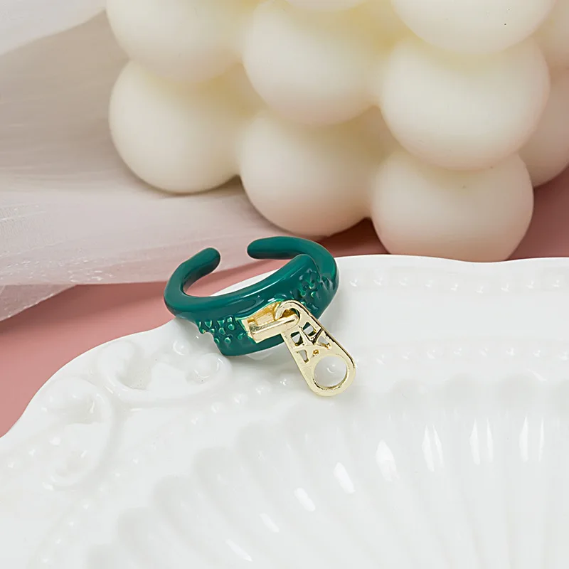 

European and American exaggerated personality zipper design fashion female ring opening adjustable metal ring