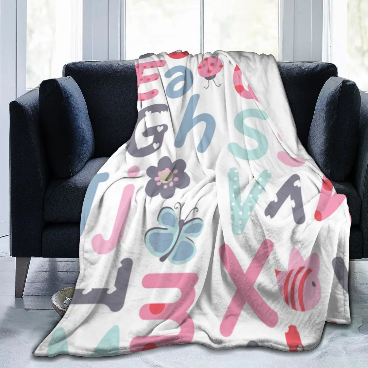 

Cartoon letter blanket bed sofa air conditioning Pajama bed sheet throwing bed sheet children's gift Blanket Sofa Bed gift