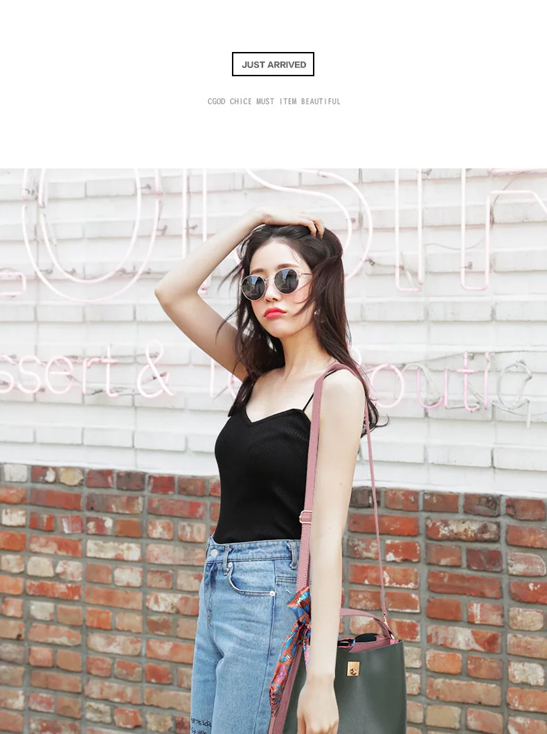 

Small bag female 2020 new trendy female bag fresh and small fragrance fashion one-shoulder messenger small bag satchels