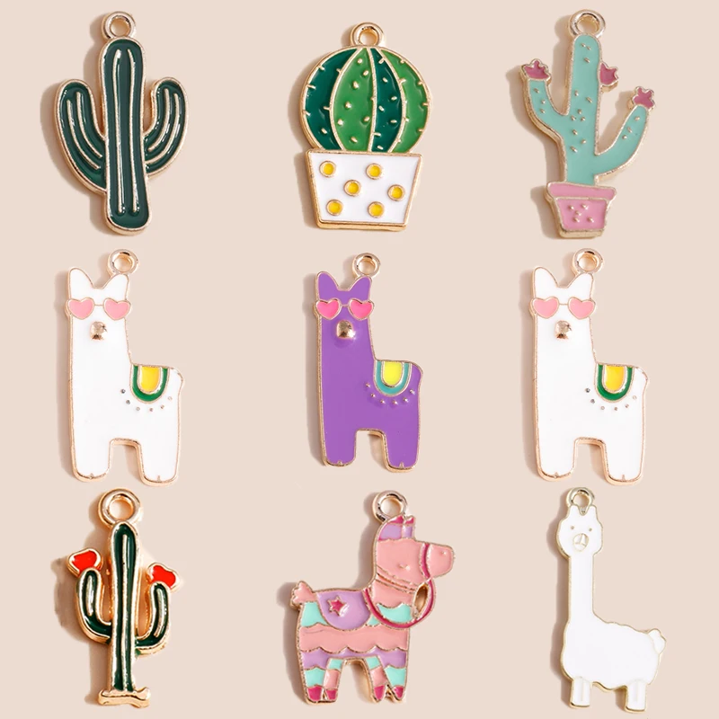 Купи Mix Styles Enamel Cartoon Desert Green Plant Cactus Alpaca Charms Pendants Fit Earring Bracelet DIY Jewelry Making Accessories за 68 рублей в магазине AliExpress