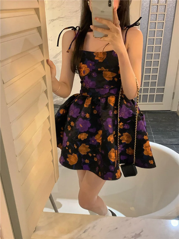 

Vintage Sleeveless Dress Spaghetti Strap Dress Women Chic Mini High Waist Purple Floral Short Dresses Mini Femme Robe 2021 New