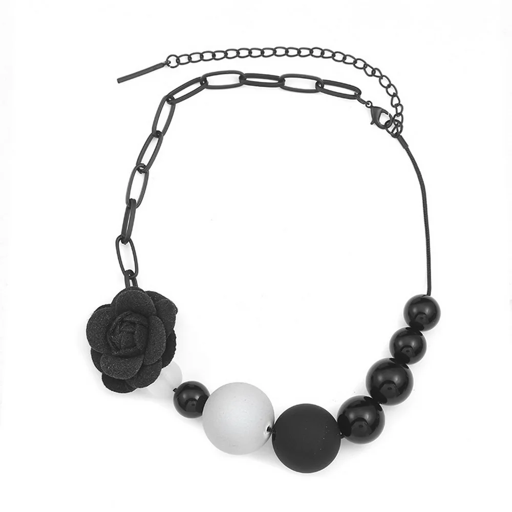 

Summer Jewelry 2020 Trendy Resin Beads Necklace With Pendant Rose Necklaces Women Chain Necklace Beach Streetwear Accessories