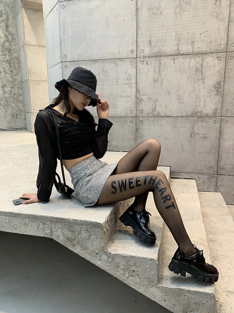 KASURE черные колготки тату буквы женские нейлоновые прозрачные сексуальные чулки