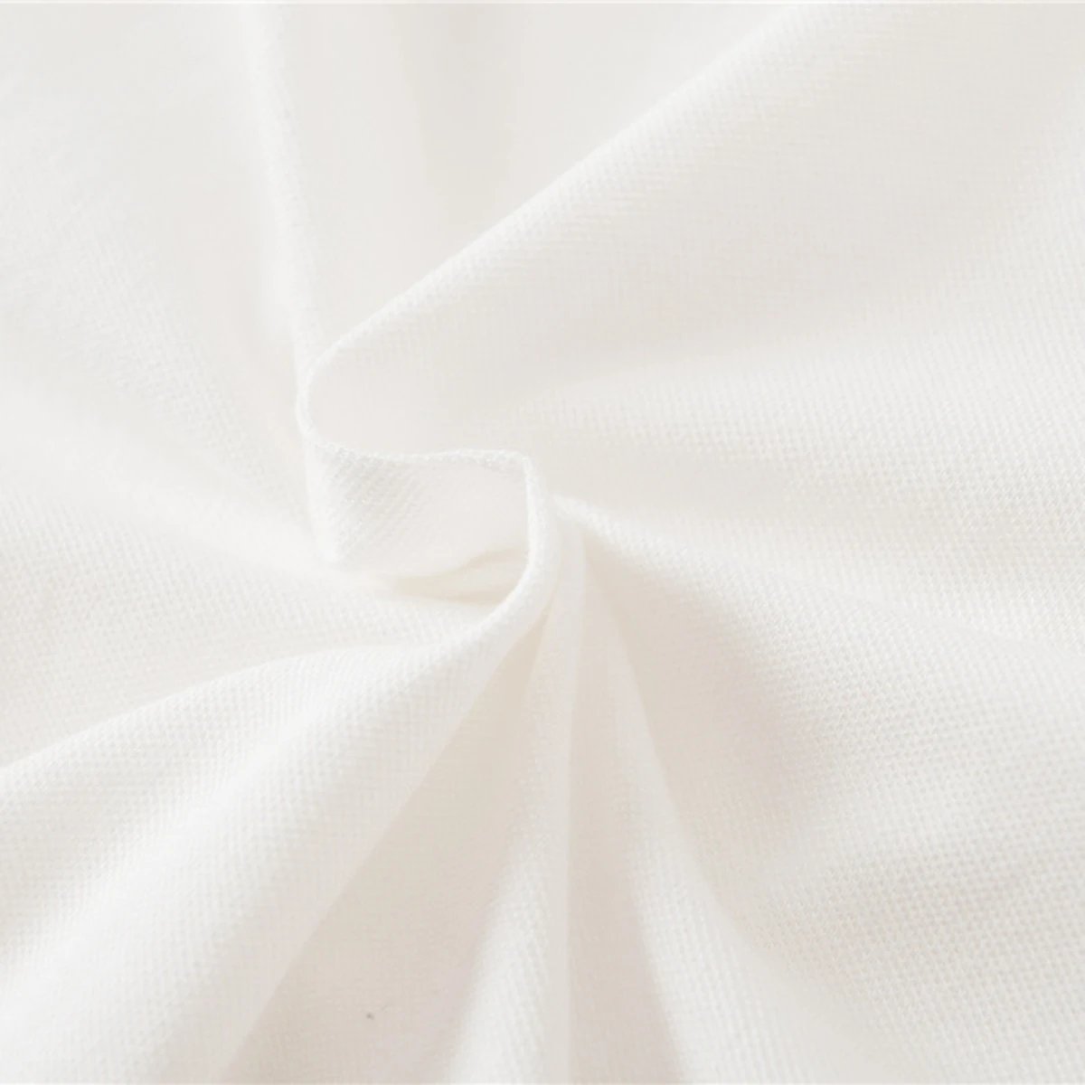 

Love Embroidery T-shirt Woman Summer Elegant Round Neck Cotton Vintage Tee Shirt Tshirt Fashion Ladies Clothing Haut 2021