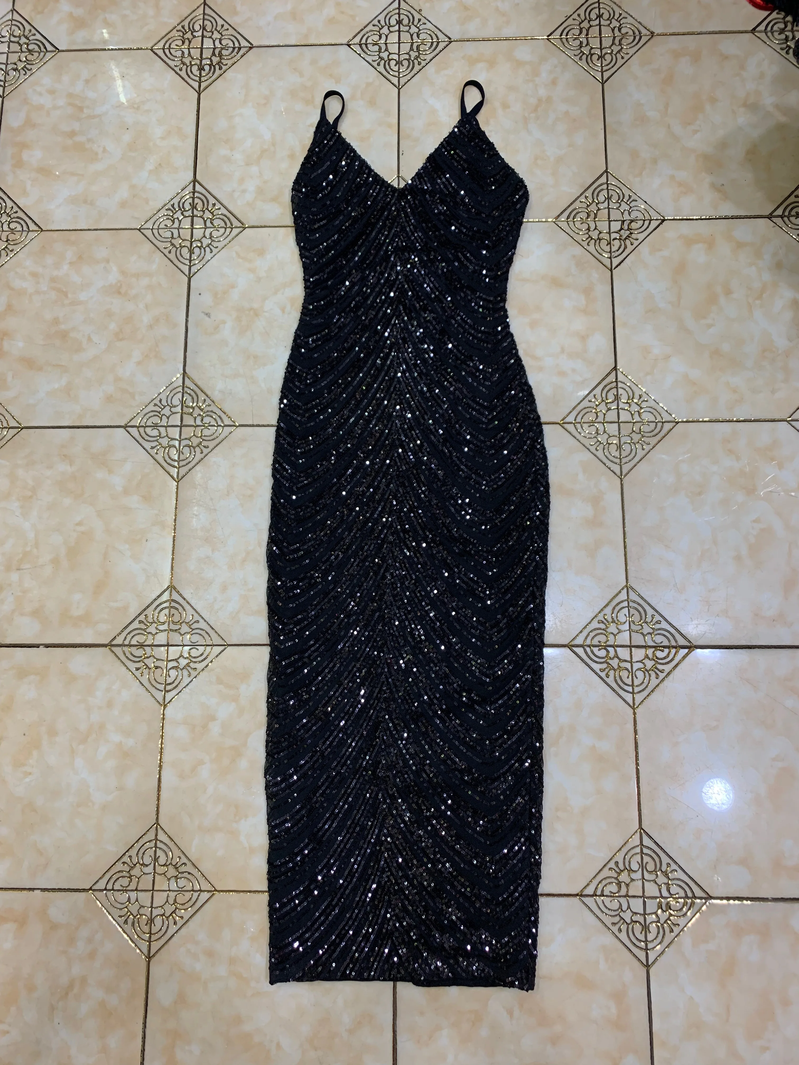 

2021 Sexy Spaghetti Strap Mesh Sequins Black Midi Knee Length Women Summer Dress Designer Evening Party Dress Vestido