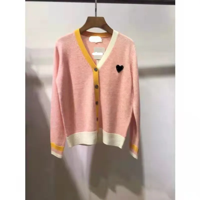 

Women's Cashmere cardigan Knitted Fashion Heart embroidery Wool Sweater for Women Long Sleeve V-neck Casual Cashmere cardigan