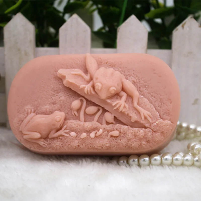 

New Product!!1pcs Frogs (zx332) Food Grade Silicone Handmade Soap Mold Crafts DIY Mould