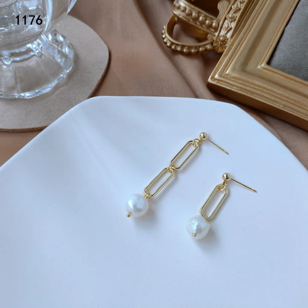 Женские серьги-гвоздики ручной работы с натуральным пресноводным жемчугом 14