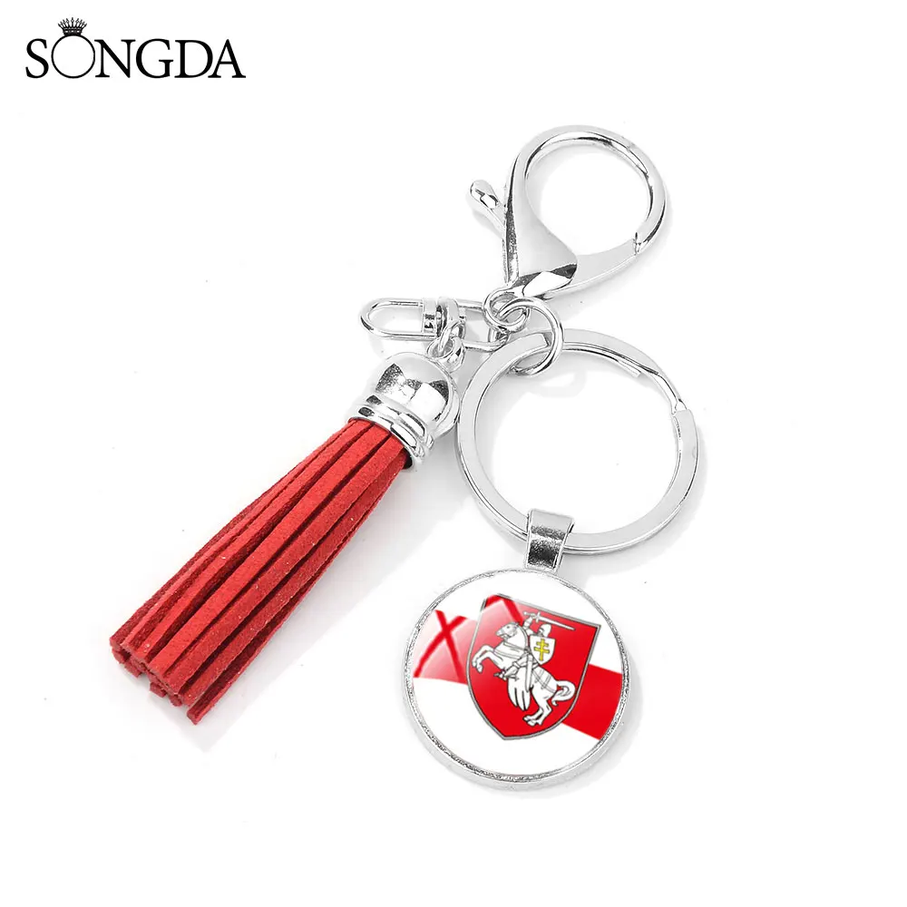 Винтаж Республика Беларусь брелоки с кисточками белый рыцарь в искусстве Стекло