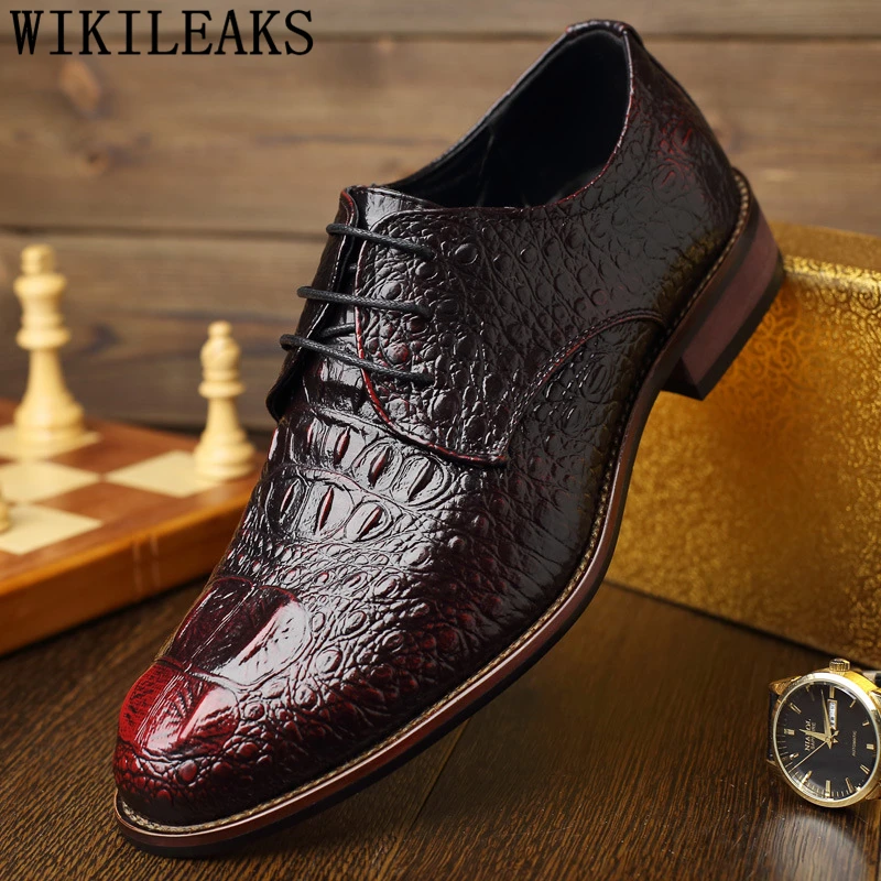 В итальянском стиле для мужчин Обувь в деловом Туфли с острым носком Мужские