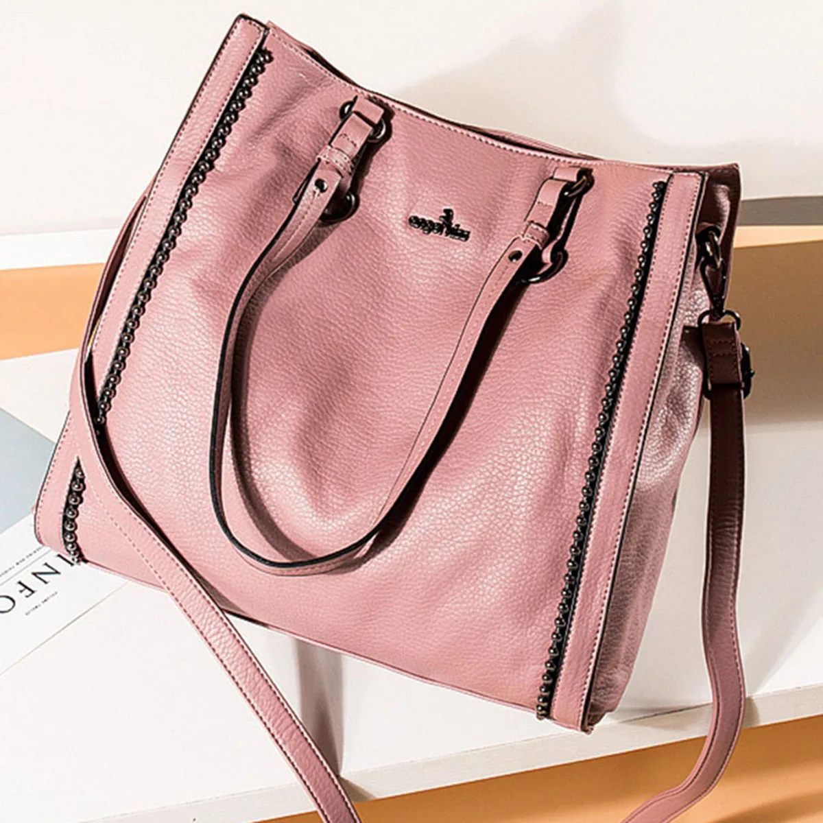 

Повседневная винтажная Вместительная женская сумка из искусственной кожи для ноутбука 13,3 дюйма, сумка через плечо, тоут через плечо