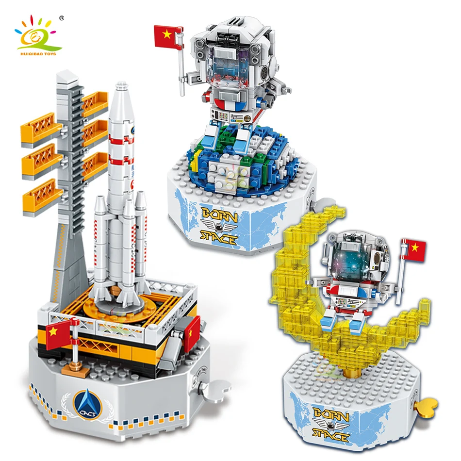 HUIQIBAO Earth Lunar Astronaut Carrier Rocket Rotating Music Box Building Blocks Boys DIY Space Exploration Bricks Toys Children