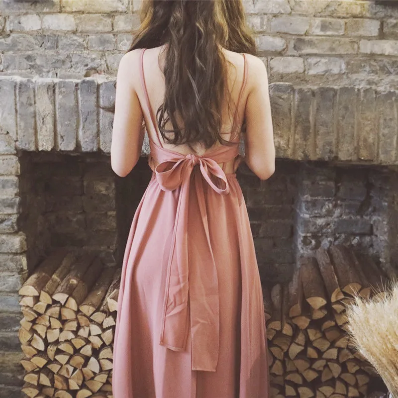 Женское платье на тонких бретельках однотонное ТРАПЕЦИЕВИДНОЕ с открытой спиной