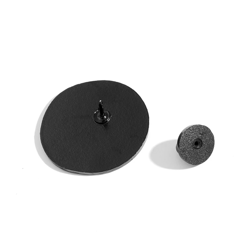 

QIHE JEWELRY Cool Dogs Club Enamel Lapel Pins Tongue Cute Brooches Badges Fashion Animals Pins Gifts for Friends Wholesale