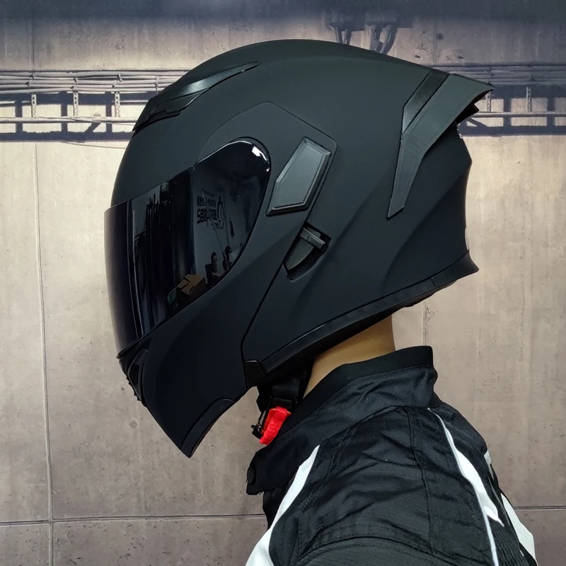 

Latest DOT Approved Safety Modular Flip Motorcycle Helmet Voyage Racing Dual Lens Helmet Interior Visor VIRTUE-903