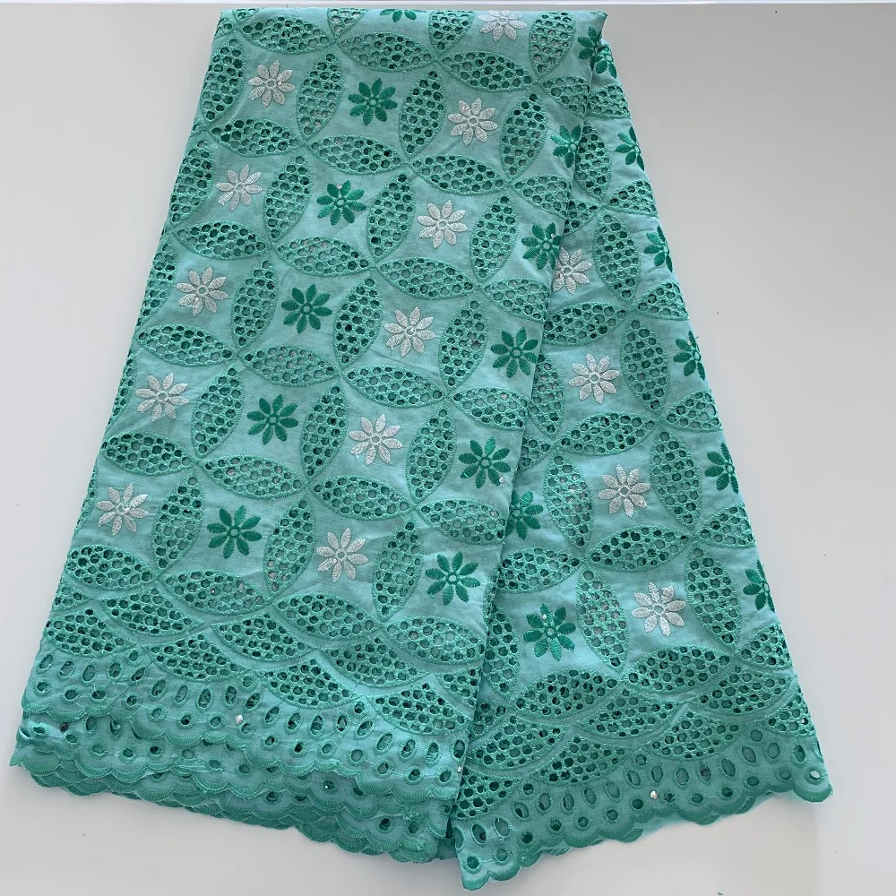 Пробитая отверстие дизайн хлопковая ткань с вышивкой камнями 5yds большой