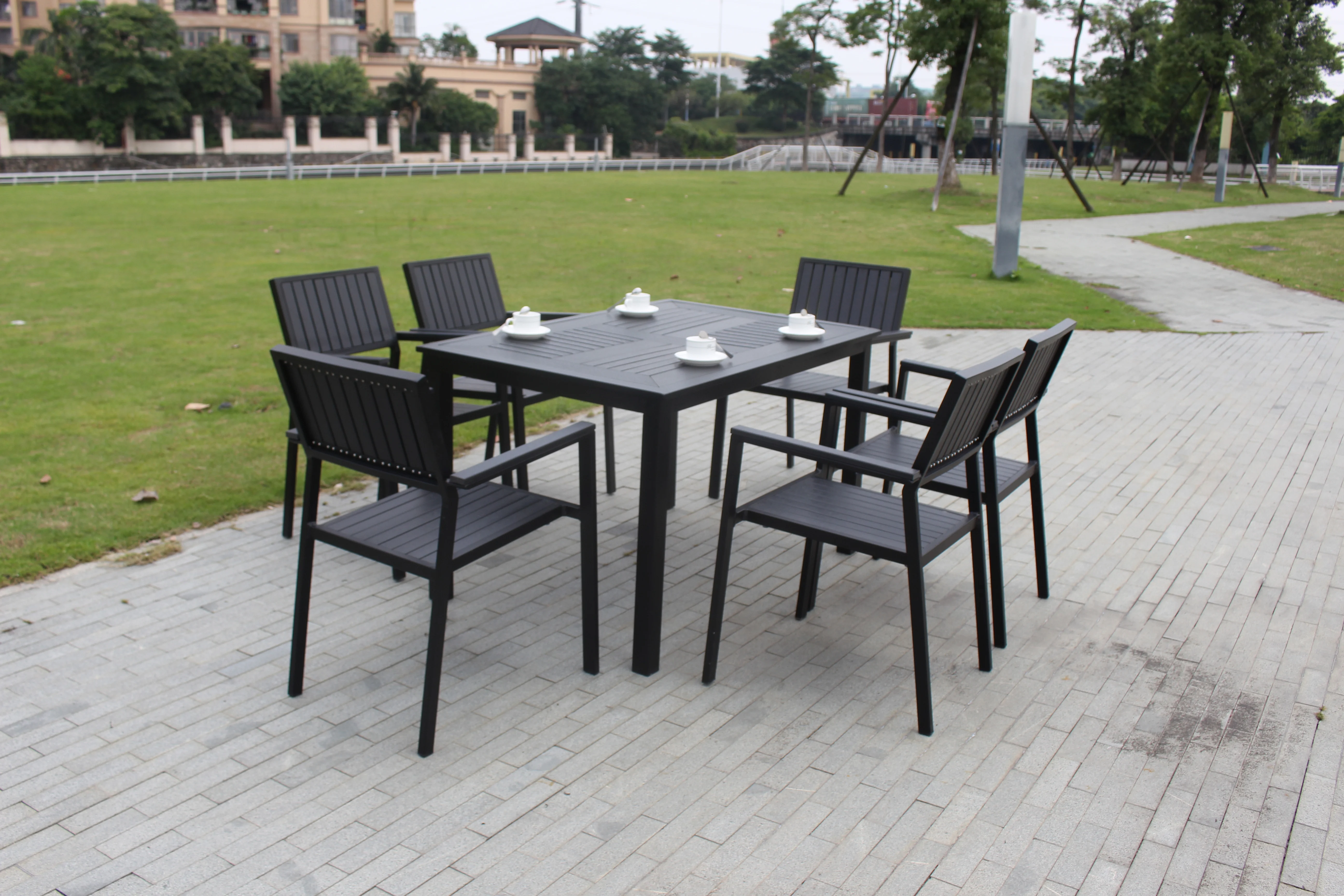 

Hot Selling Aluminum Outdoor Garden Dining Coffee Patio Plastic Wood Table