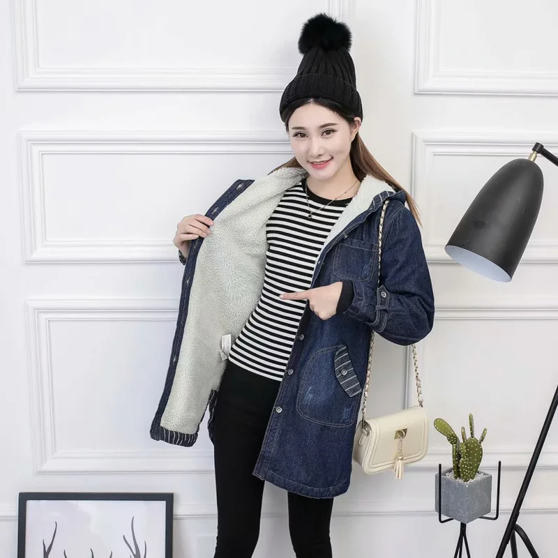 Куртка женская джинсовая с капюшоном бархатная хлопковая теплая одежда из