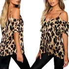 Сексуальный леопардовый топ с открытыми плечами и V-образным вырезом, футболка, летняя модная женская подходящая ко всему уличная одежда, искусственная кожа