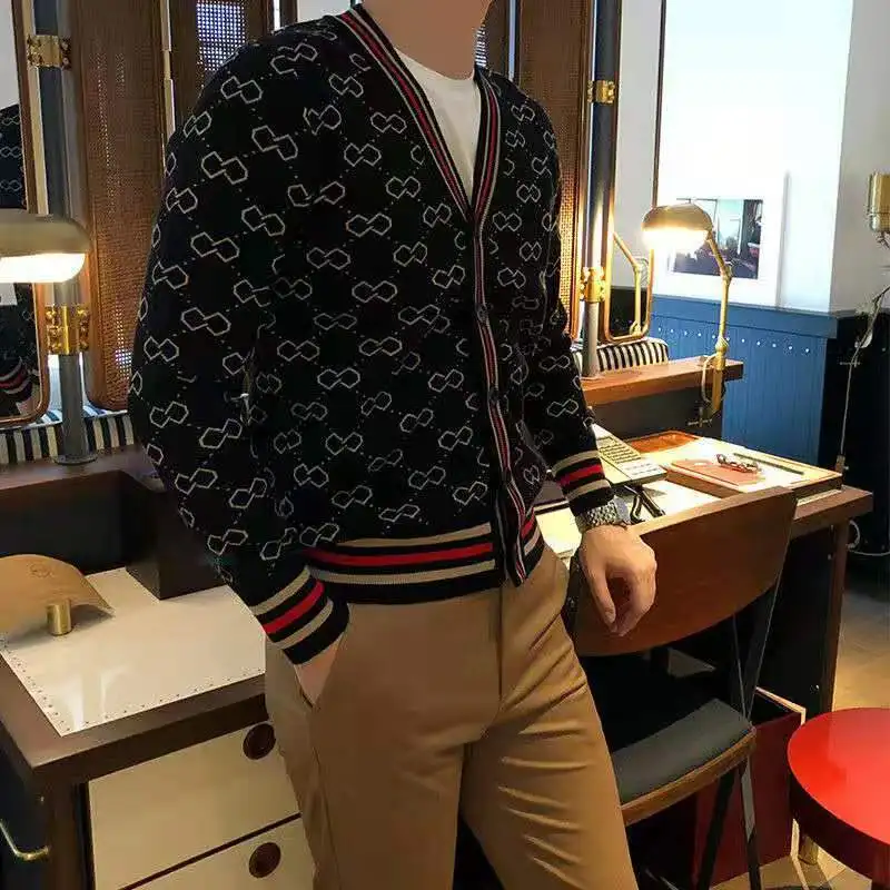 

2020 autumn new high quality knitted cardigan men's Korean casual loose sweater small coat