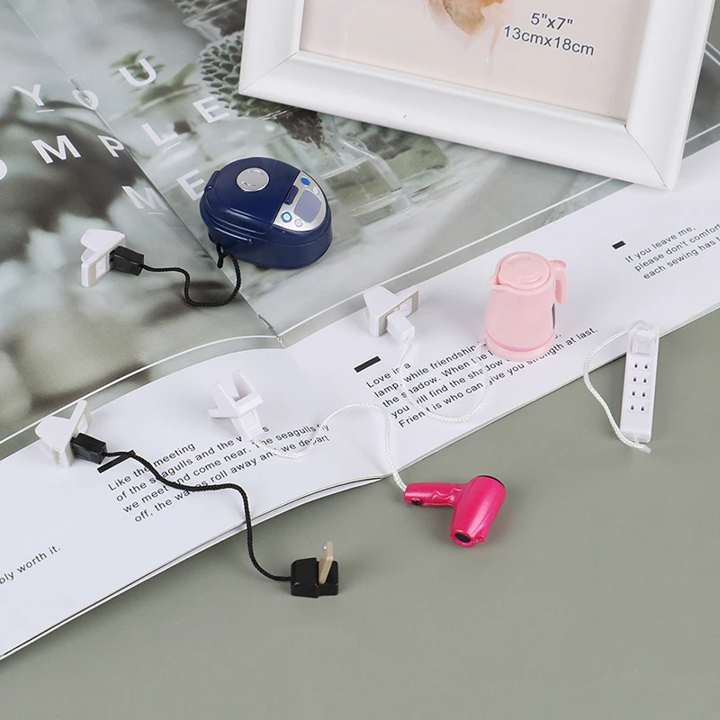 

Миниатюрный Кукольный домик, набор аксессуаров для ванной комнаты, сушилка для волос, подарок