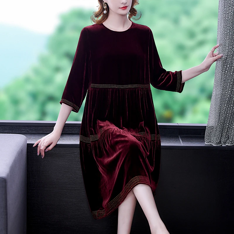 Women Red Korean Vintage Casual Midi Dress Autumn Winter Black Velvet Thick Warm Robe 2022 New Elegant Bodycon Office Lady Dress