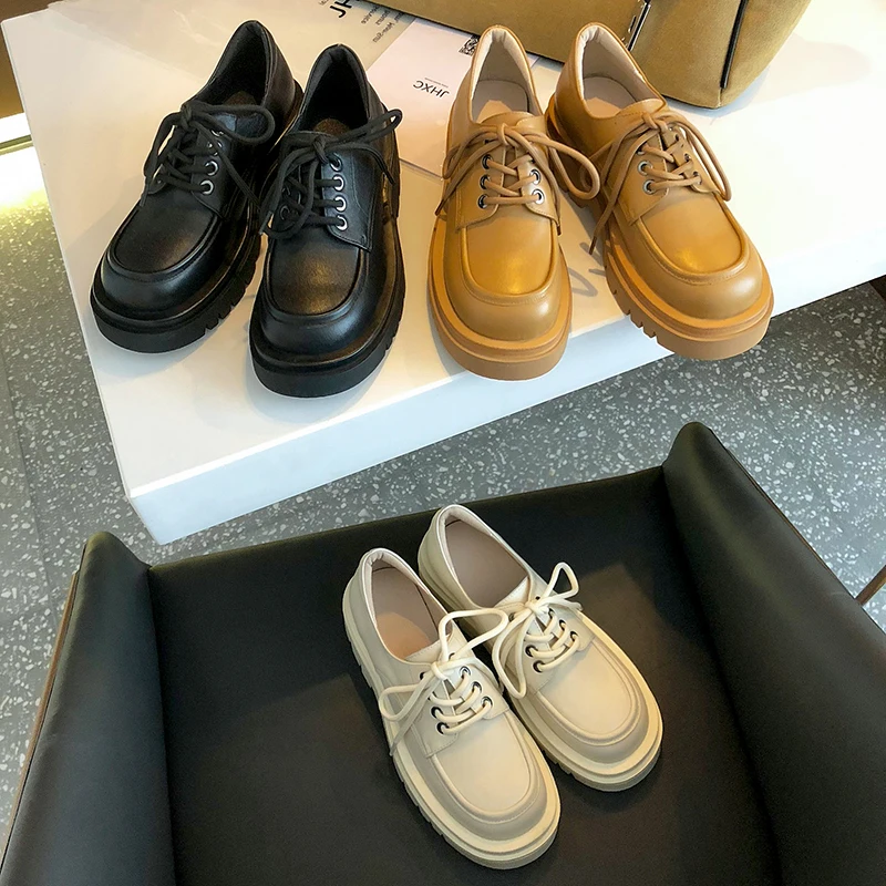 

Классические черные туфли-лодочки sklfgxzyна из натуральной кожи с круглым носком, женская обувь на танкетке, повседневная обувь из натурально...