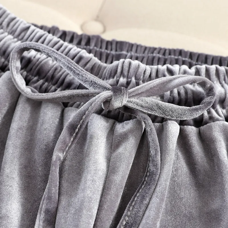 Вельветовые свободные брюки золотистого цвета на осень и весну широкие завязках