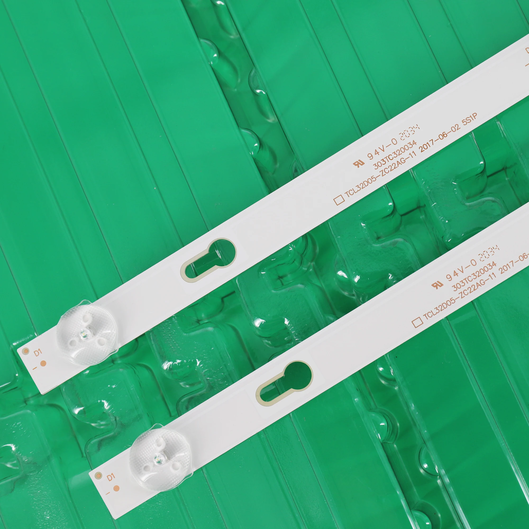 Рисунок 5 - Лампа для подсветки Tcl 32s5300