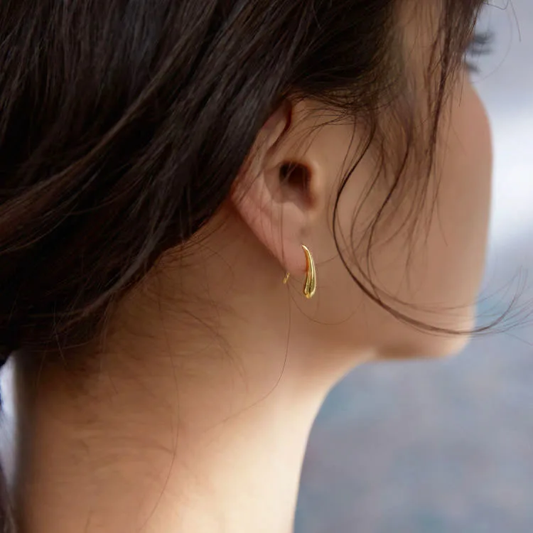 

Exquisite Korean Fashion Piercing Drop Water Gold Minimalist Earrings For Women New Fashion Jewelry Wholesale Free Shipping