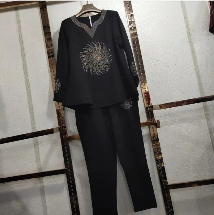 

Plus Sized Womens Pants Sets Two-piece Set Hot Drilling Cotton Tshirt + Elastic Waist Pants Ropa Mujer Conjunto Feminino