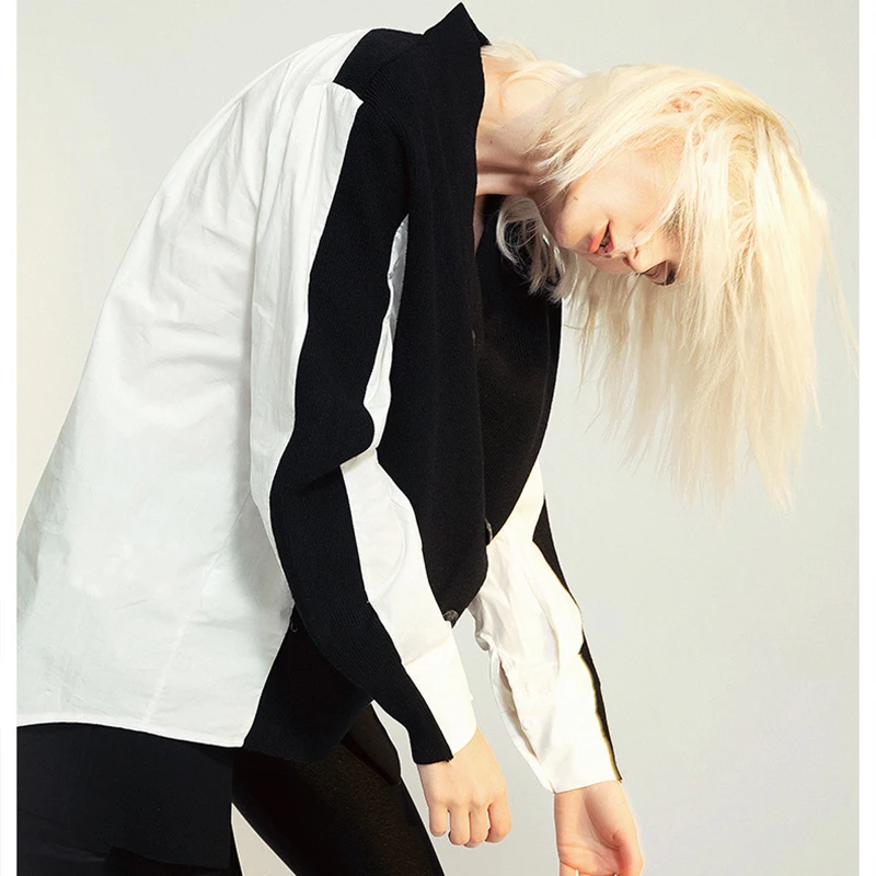 

[EAM] Women Black White Knitting Split Big Size Blouse New V-collar Long Sleeve Loose Fit Shirt Fashion Spring Summer 2021 JO652