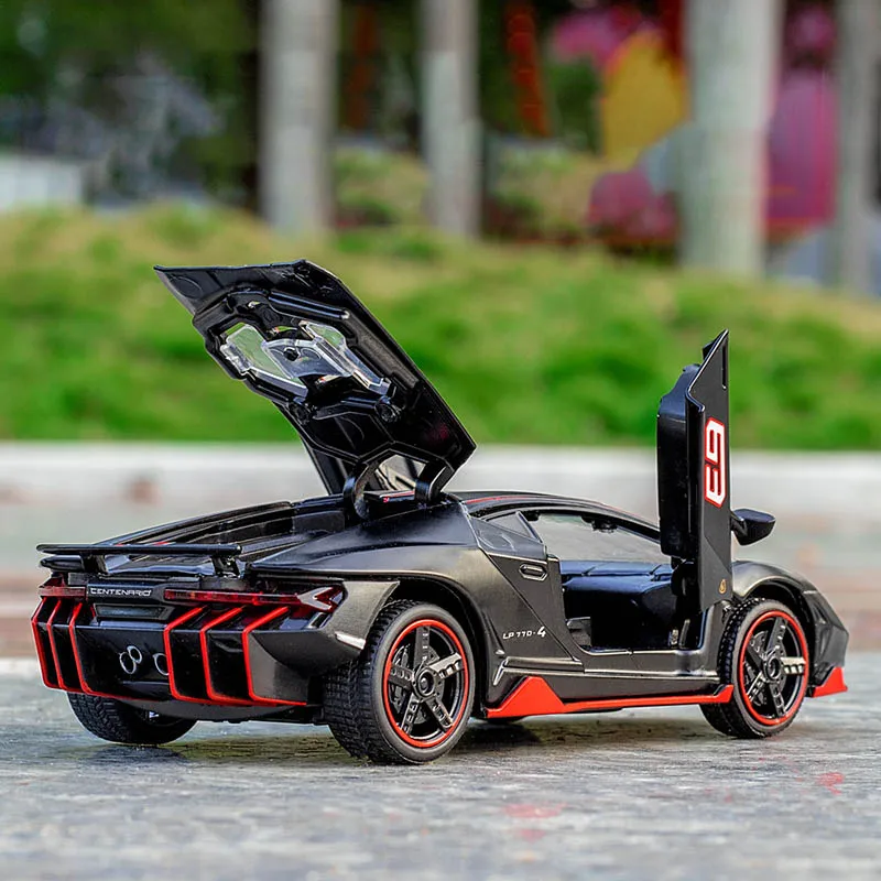 Коллекция 1/32 года модель металлического автомобиля под давлением со звуком и