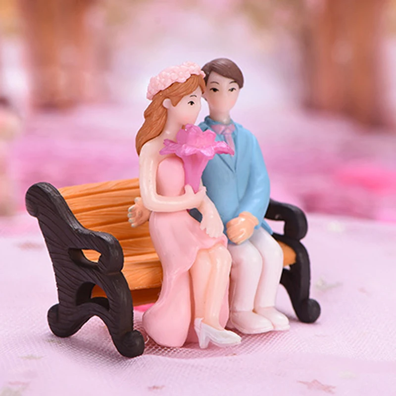 

2pcs DIY Couple Potted Miniature Figurines Couple Micro Landscape Garden Figures Decoration Landscaping Accessories